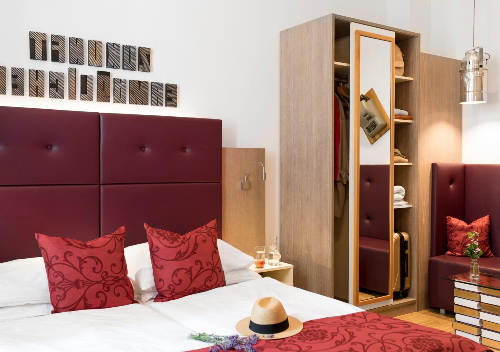 Boutiquehotel Stadthalle Wina Bagian luar foto