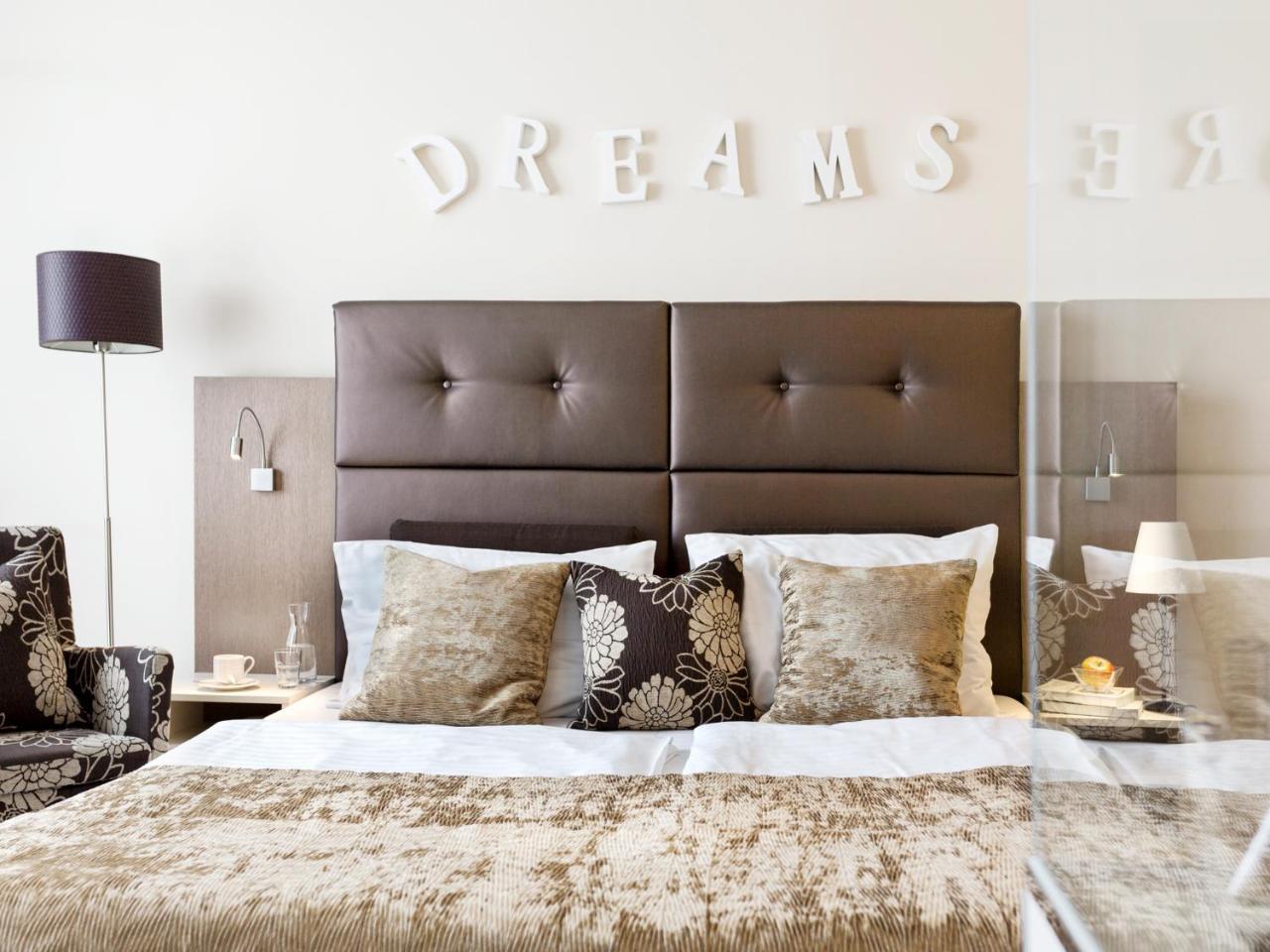 Boutiquehotel Stadthalle Wina Bagian luar foto